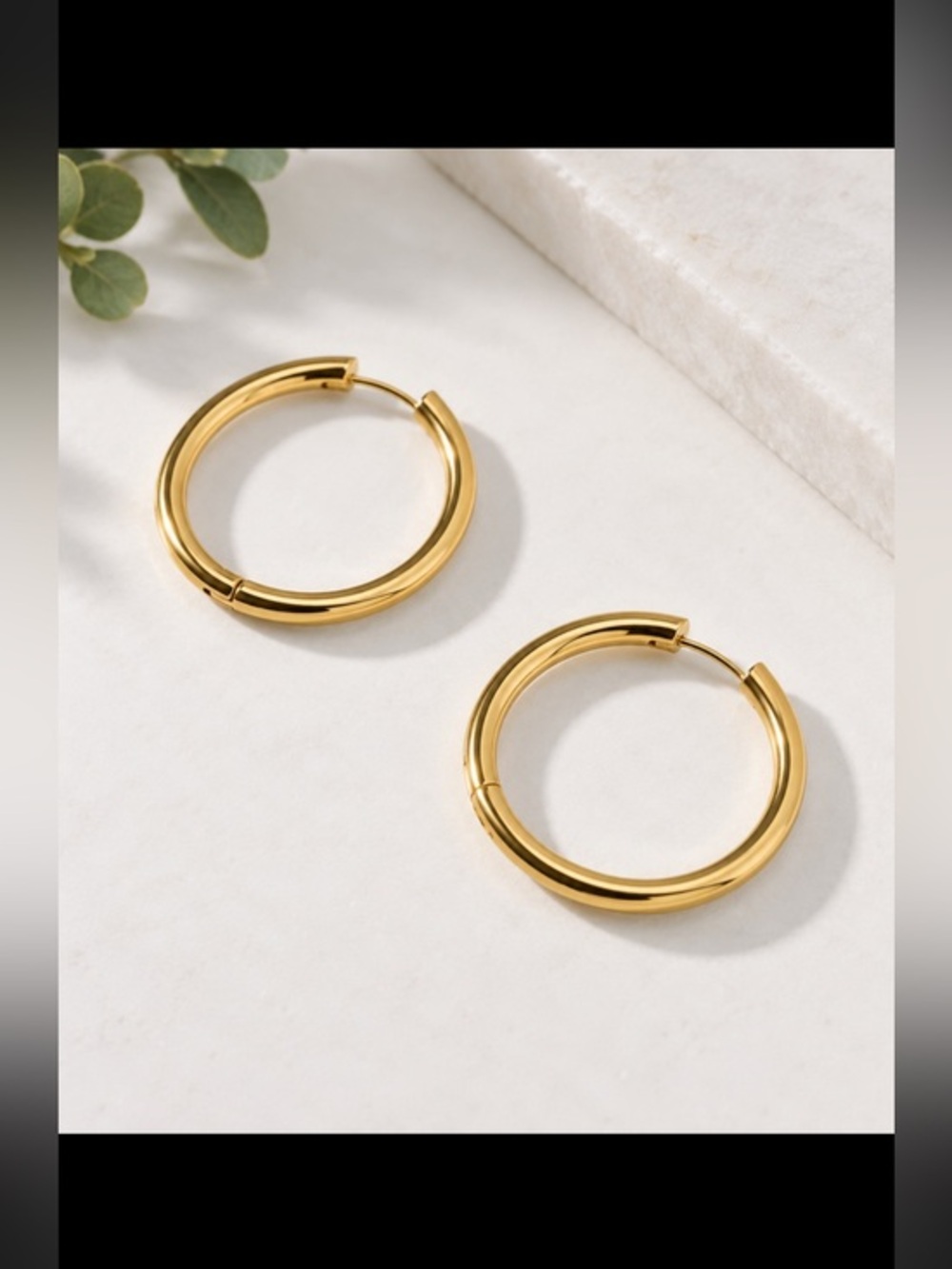 NWT MM Lafleur SMALL BOLD mm.lafleur Claressa Gold Earrings authentic